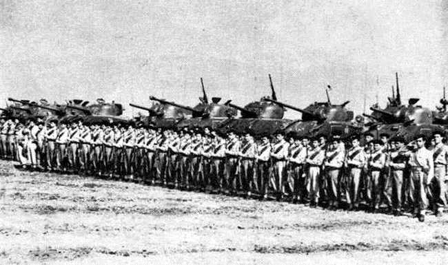 Ita-M4Shermans